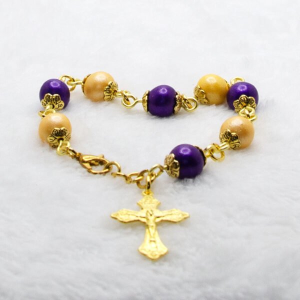 Women's Custom Beaded Jump Ring Bracelet - Image 4
